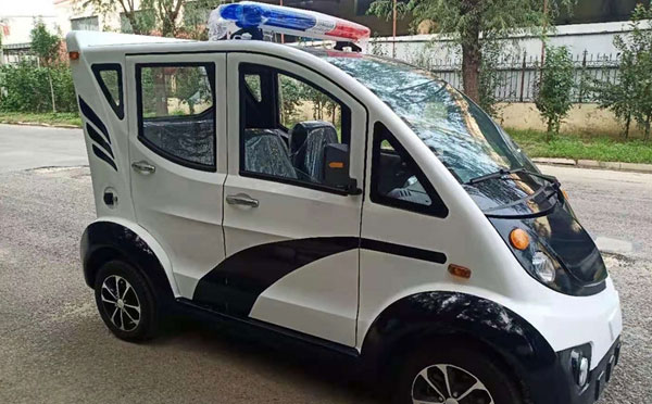 文殊镇警用巡逻车